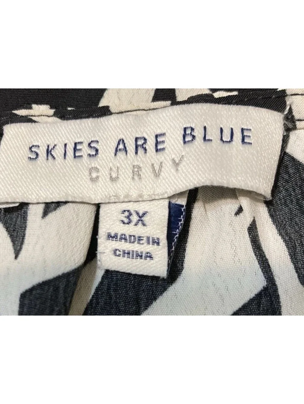 Women Skies are Blue Black Floral Design Sleeveless Pullover Polyester Blouse 3X